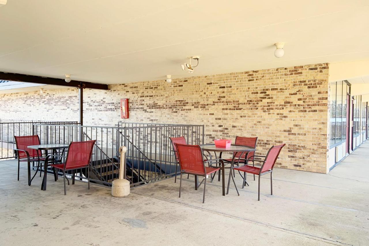 Paris Inn And Suites Екстериор снимка