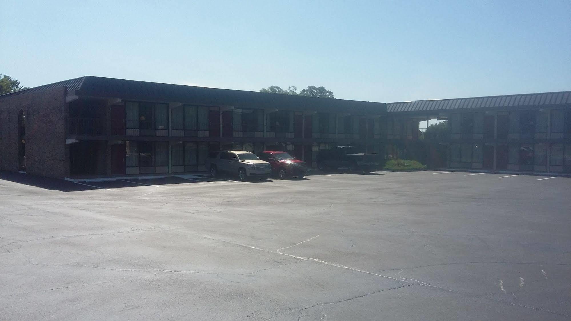 Paris Inn And Suites Екстериор снимка